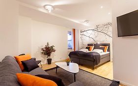 Apartdirect Solna